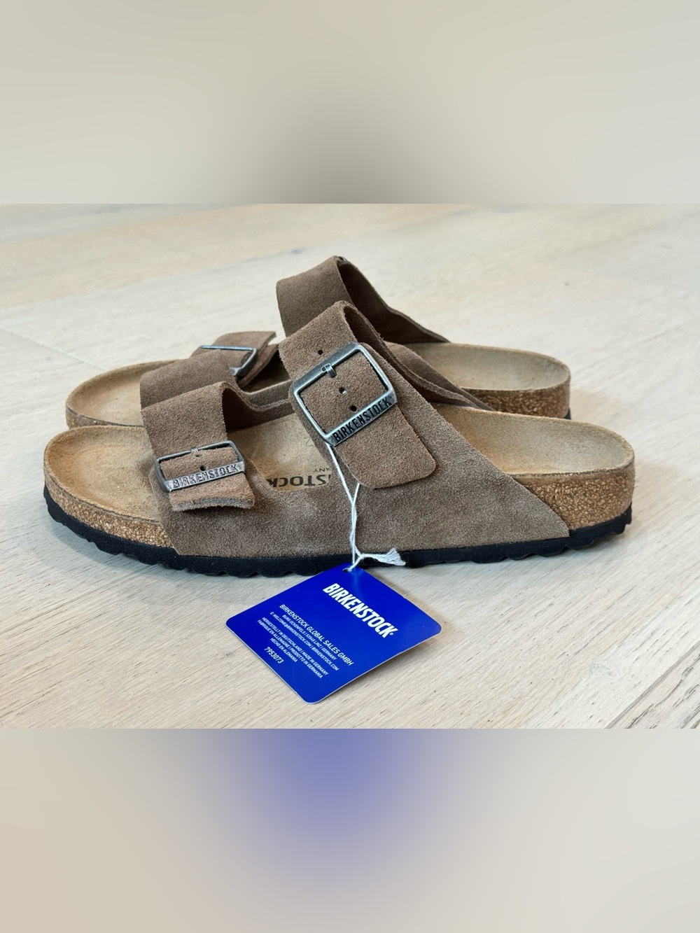 NWT 🔖
Birkenstock Arizona Mink Brown Suede Sz 39